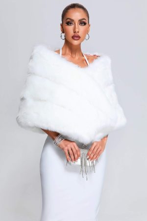 Xanty Artificial Fur Shawl
